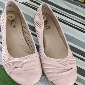 Ladies SIZE 9M LIGHT PINK LOAFERS